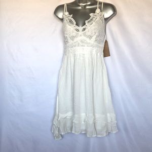NWT Listicle White Cream Dress Size XS.